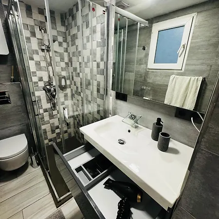 Fabrynne Apartment Malaga